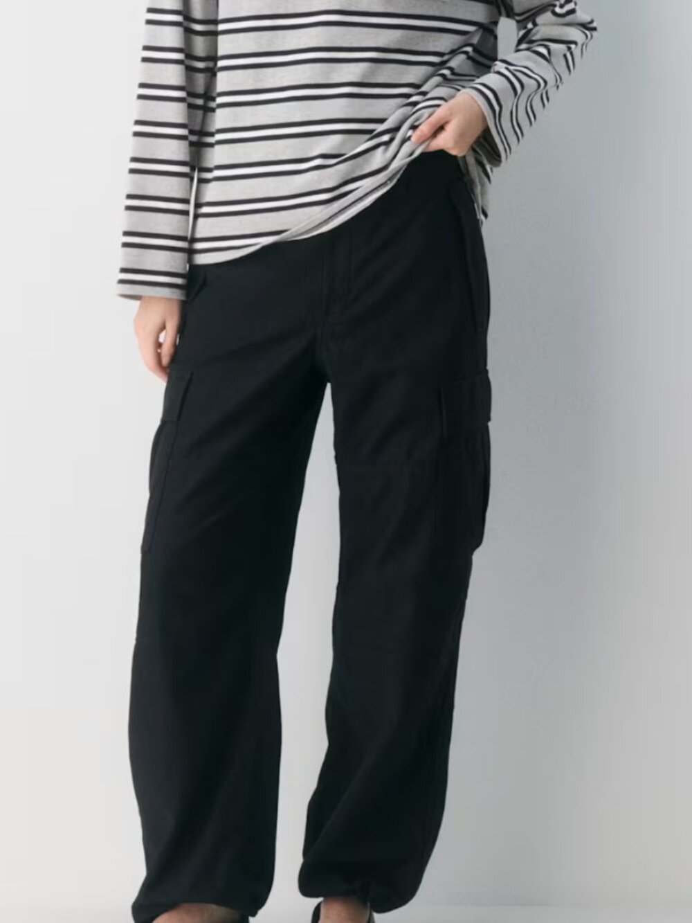 Aritzia TNA Black Supply Cargo Pant 2
